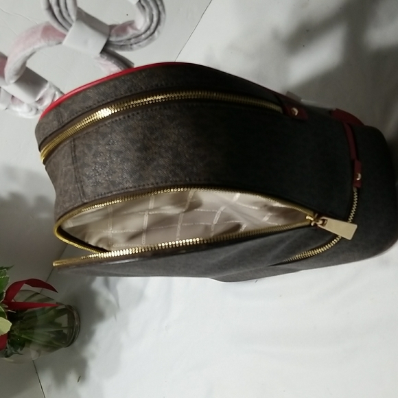Michael Kors Rhea Zip backpack - Picture 2 of 14
